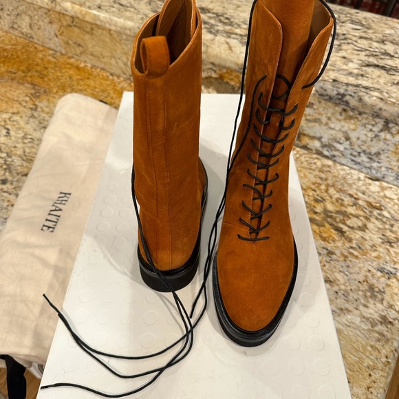 Khaite Conley Boot- Size 40, Color-Caramel NEW WITH BOX - Picture 7 of 7